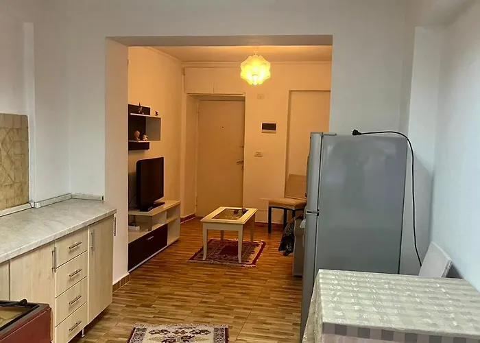 Ruci Apartament 公寓